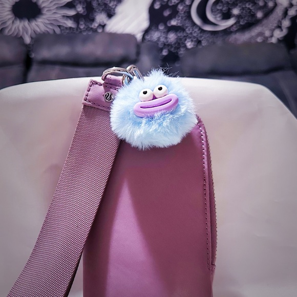 Lululemon Purple clutch wallet - Picture 7 of 17